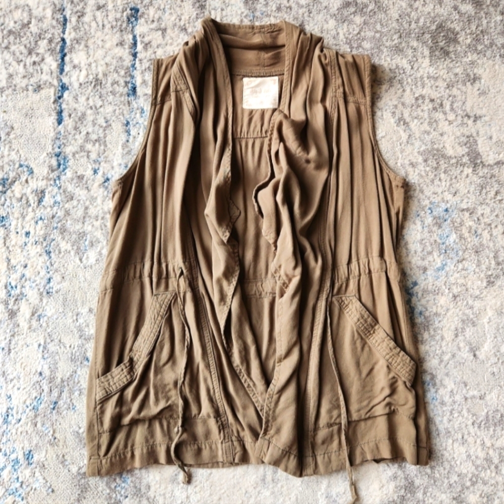 Altar'd State Women's Size Small‎ Cardigan Vest Olive Green